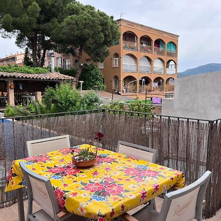 Alojamiento Con Encanto En Planta Superior Ideal Para Trabajo Y Escapadas Familiares En Montserrat Esparreguera Eksteriør bilde