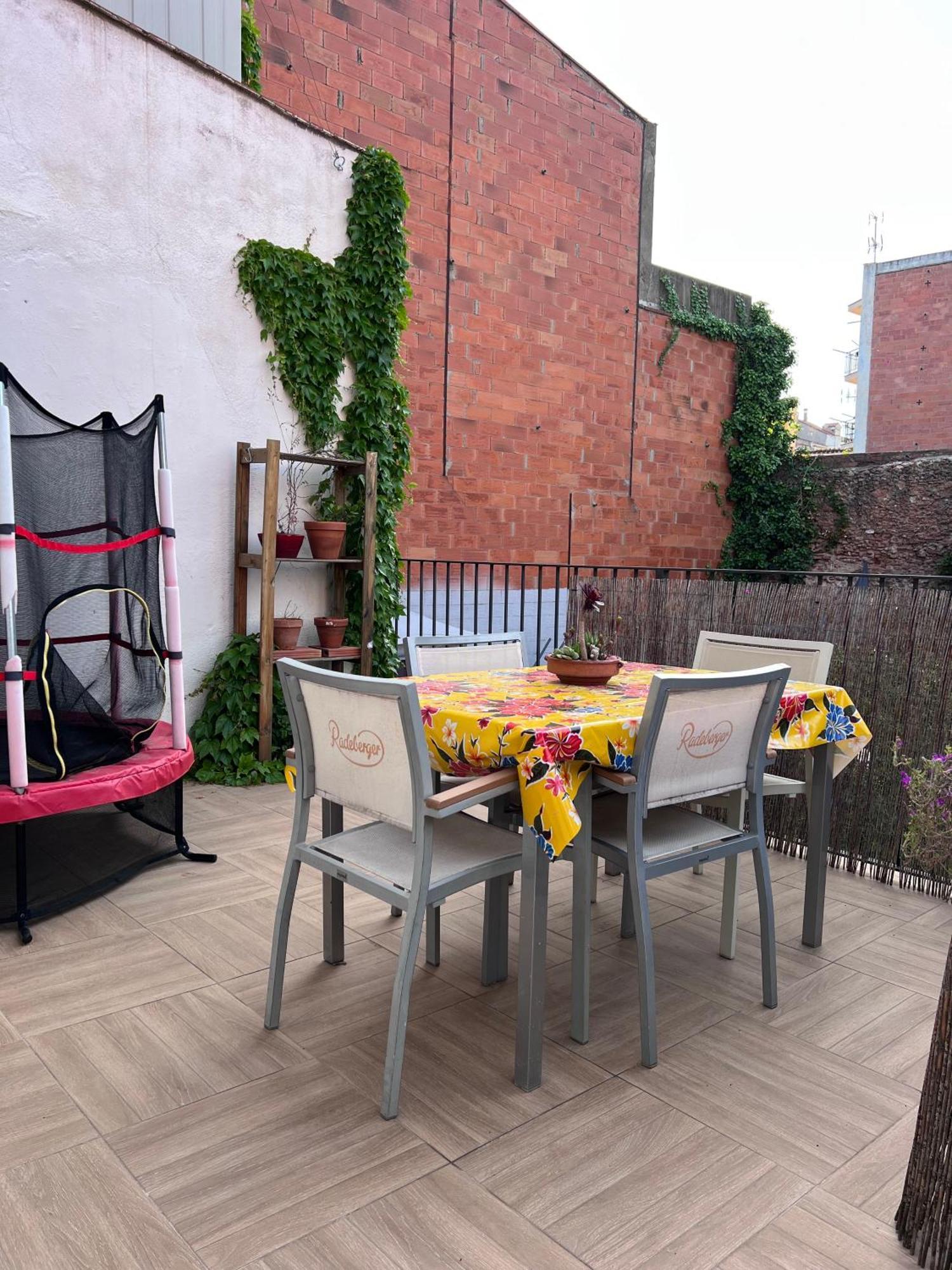 Alojamiento Con Encanto En Planta Superior Ideal Para Trabajo Y Escapadas Familiares En Montserrat Esparreguera Eksteriør bilde