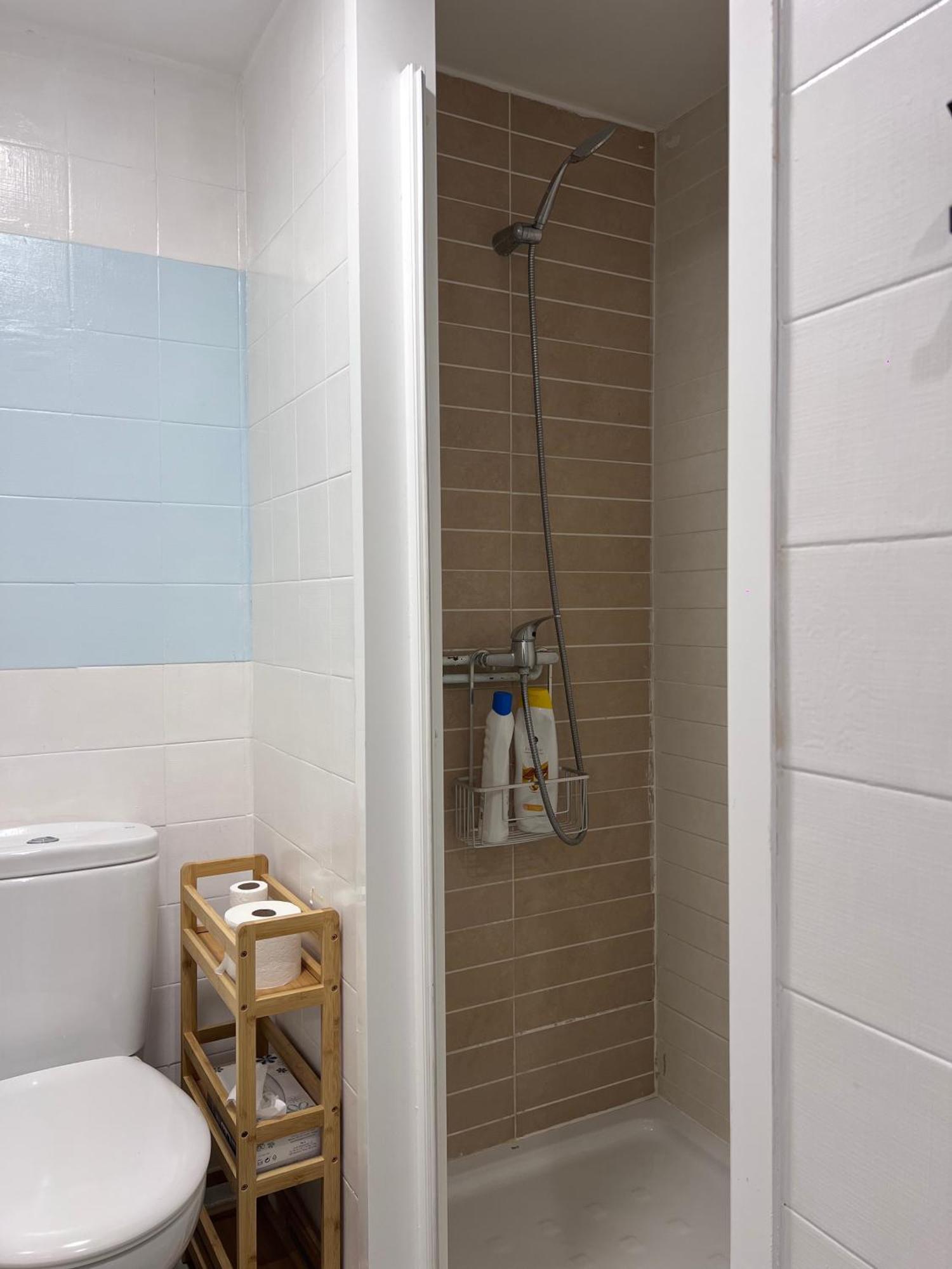 Alojamiento Con Encanto En Planta Superior Ideal Para Trabajo Y Escapadas Familiares En Montserrat Esparreguera Eksteriør bilde